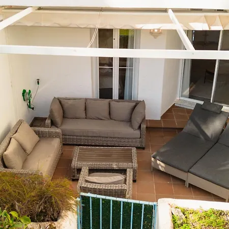 2 Bedroom In Golden Mile Apartment