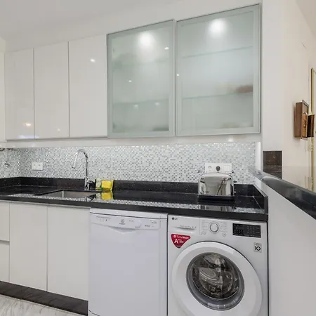 Apartment 2 Bedroom In Golden Mile Marbella