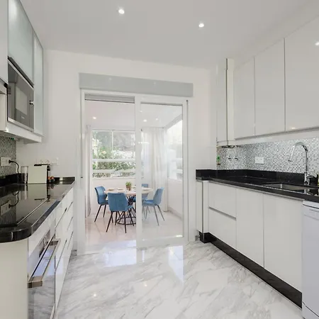Apartment 2 Bedroom In Golden Mile *