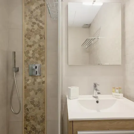 Apartment 2 Bedroom In Golden Mile Marbella